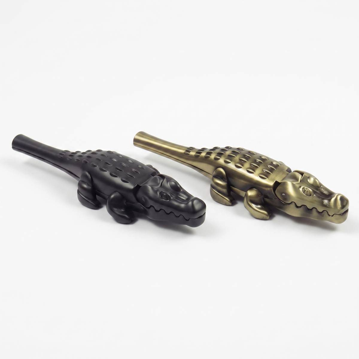 ComfortCornerUs™ SnapBite Crocodile Pocket Alloy Tool
