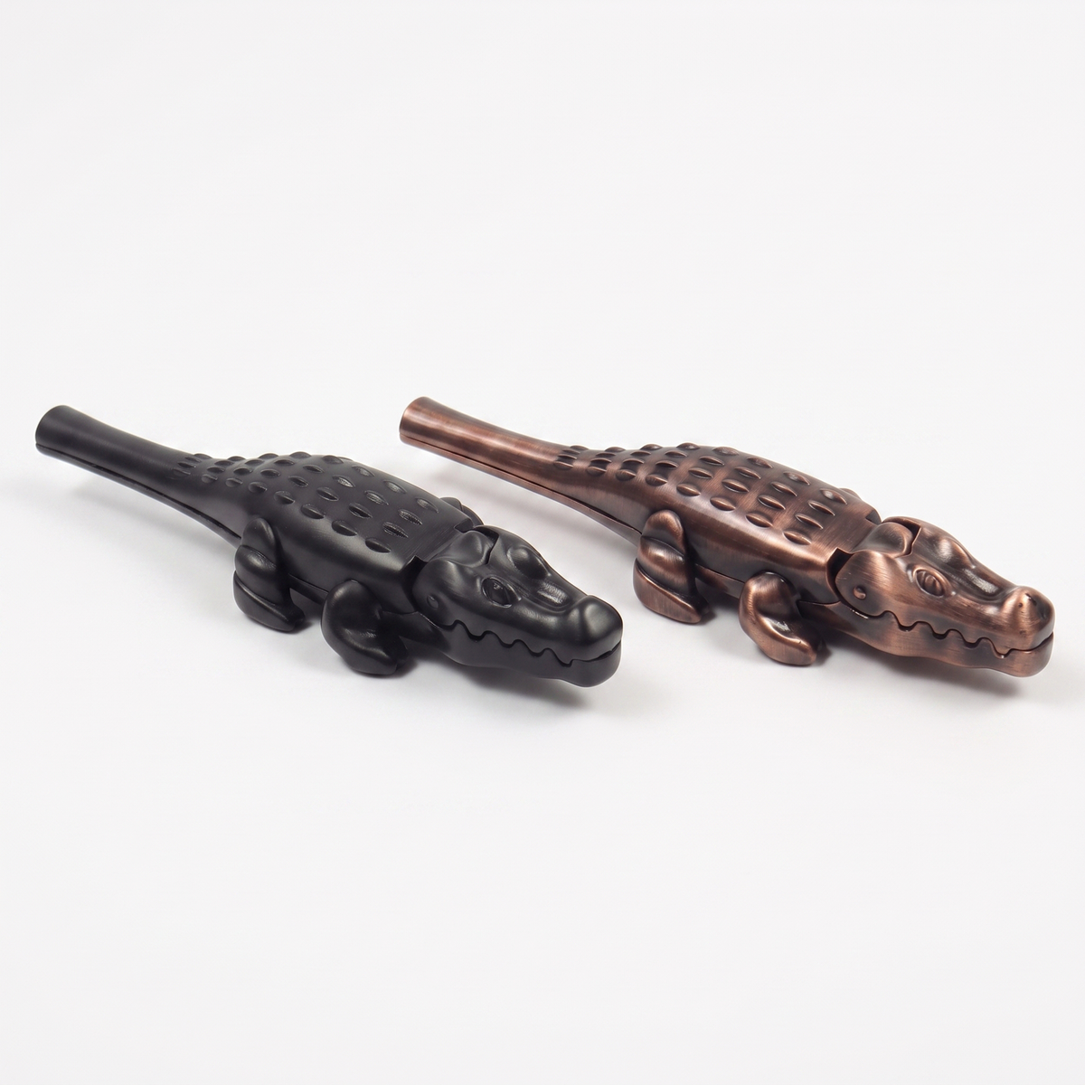 ComfortCornerUs™ SnapBite Crocodile Pocket Alloy Tool